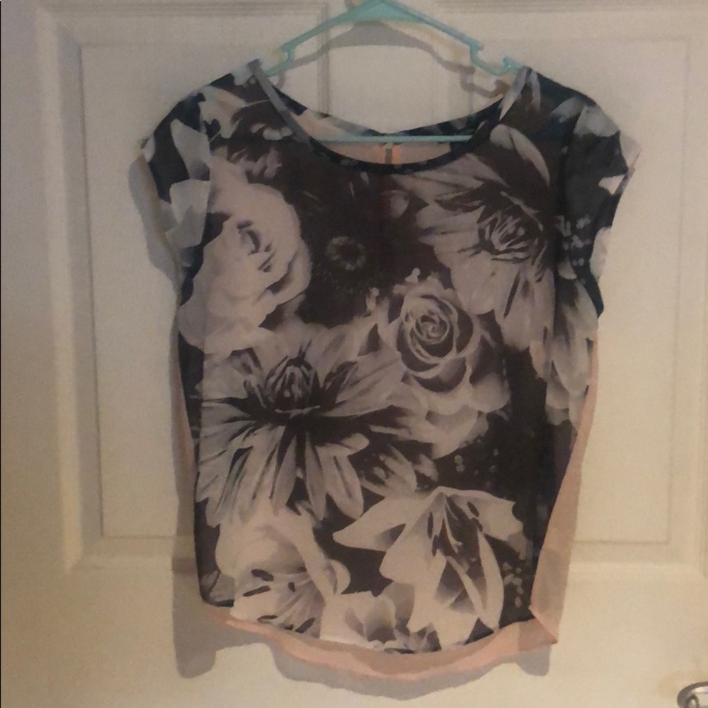 AE floral top